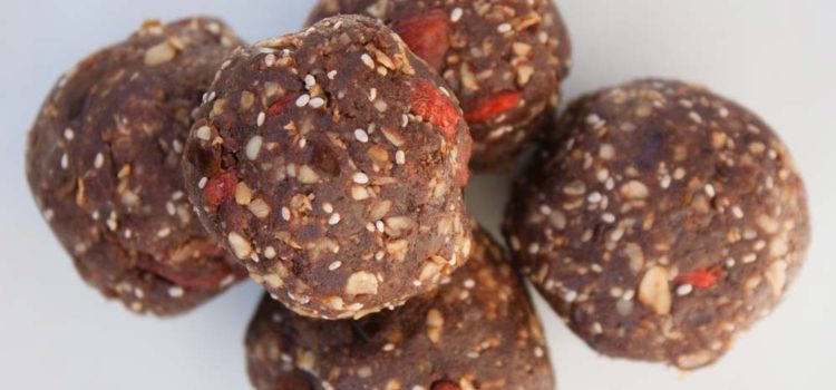 Wellness Peace’s – Almond Butter/Date/Chocolate Protein Ball Wellness Peace's
